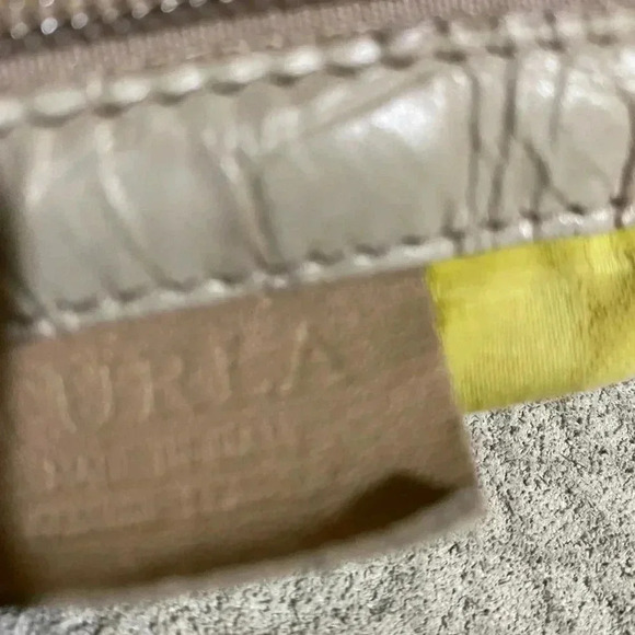 Furla beige embossed leather satchel handbag - Picture 9 of 13